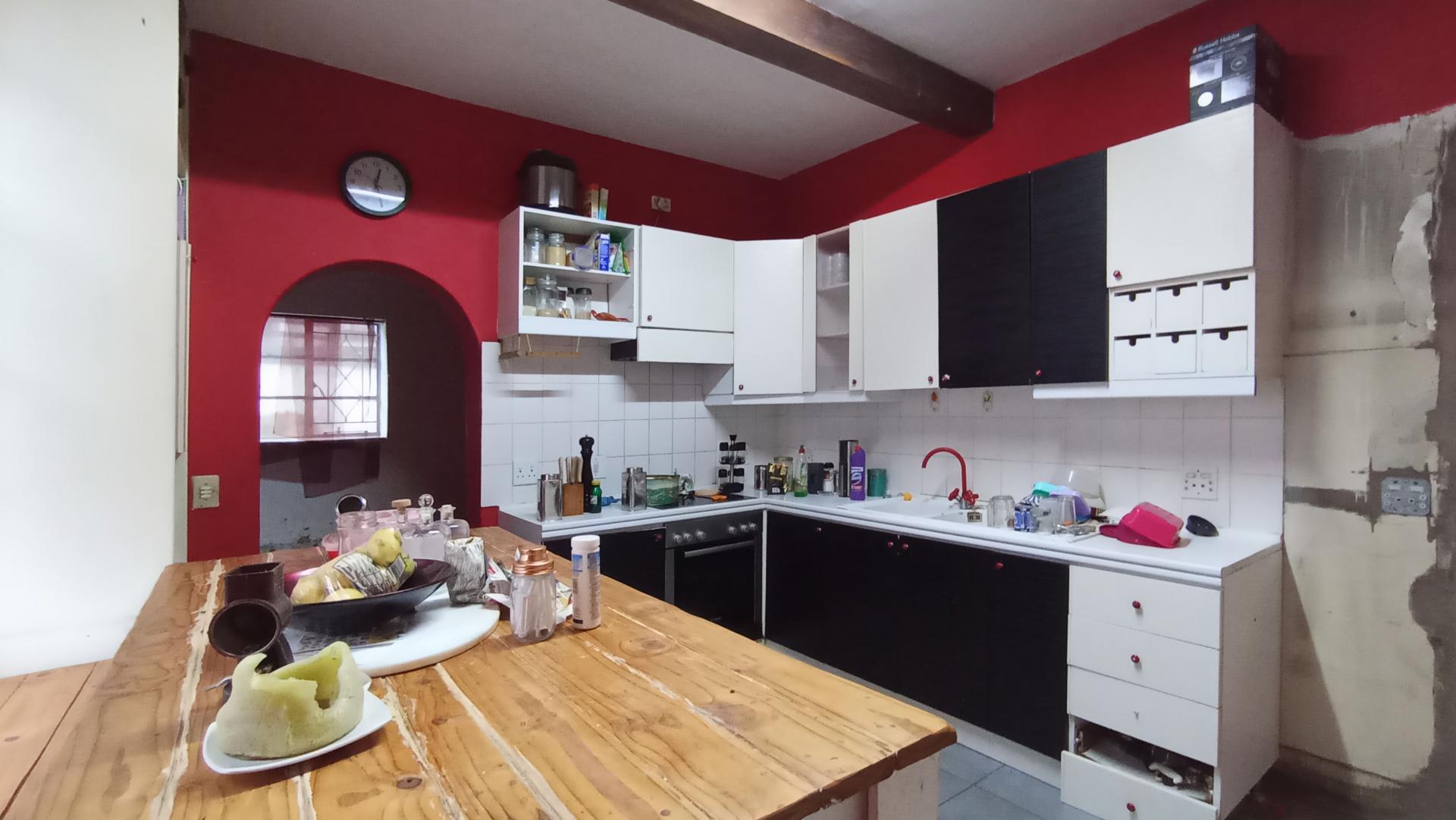 Kitchen - 24 square meters of property in Kensington - JHB