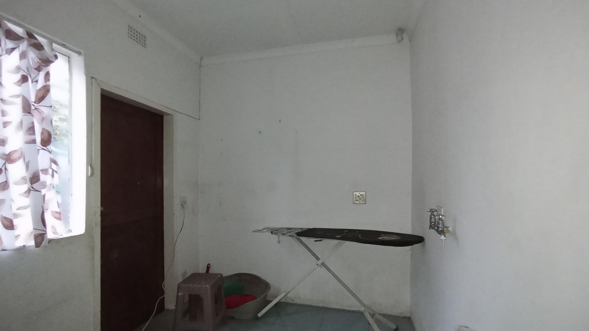 Scullery - 7 square meters of property in Kensington - JHB