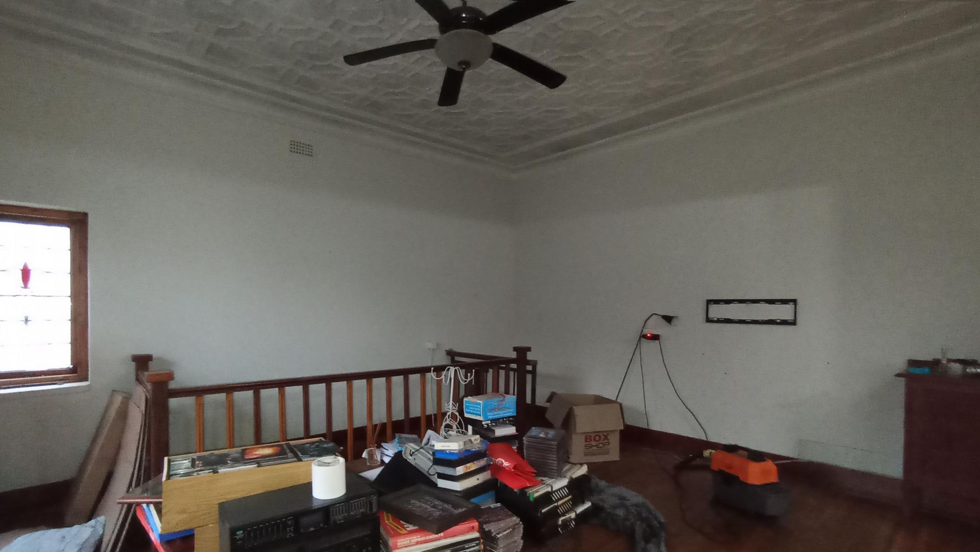 Lounges - 43 square meters of property in Kensington - JHB