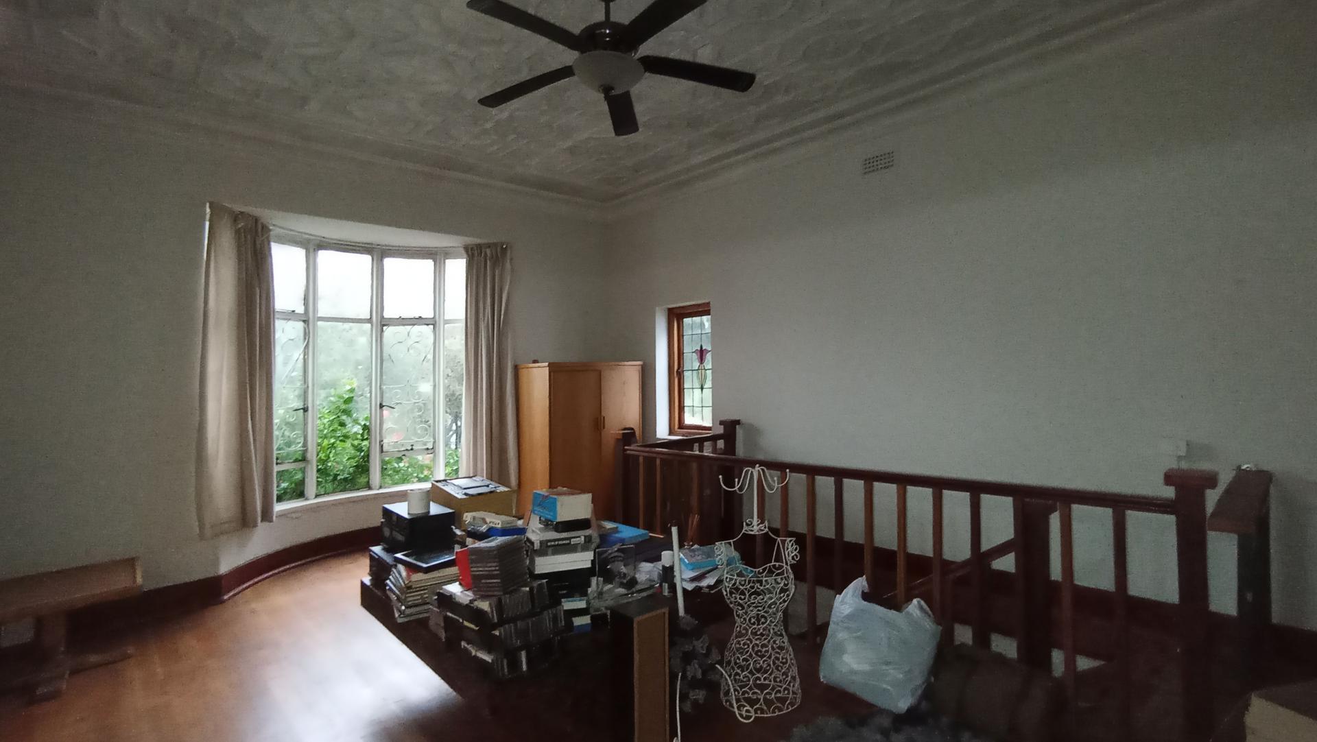 Lounges - 43 square meters of property in Kensington - JHB