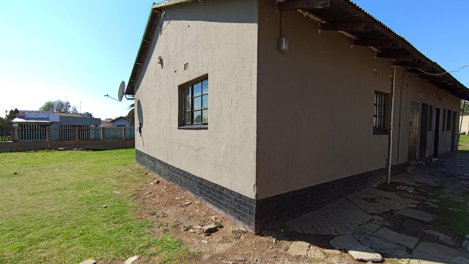 Front View of property in Klippoortje