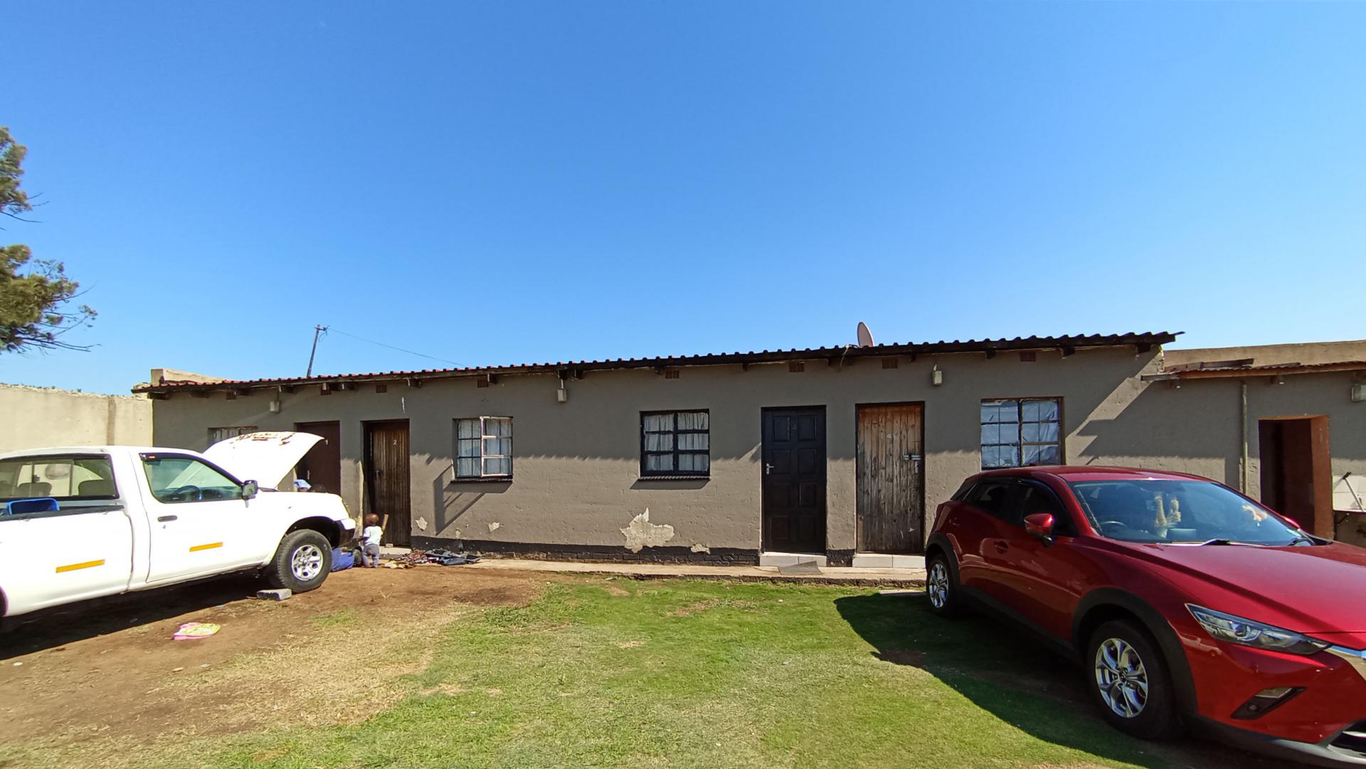 Flatlet of property in Klippoortje