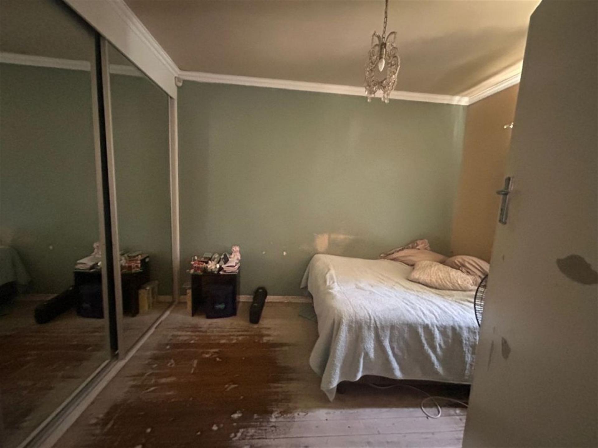 Main Bedroom of property in Newton Park