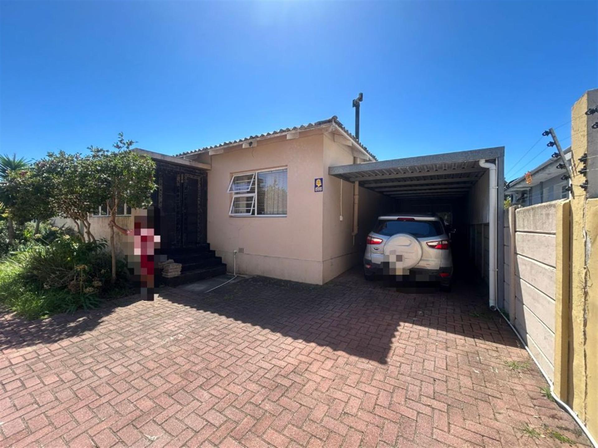Front View of property in Newton Park