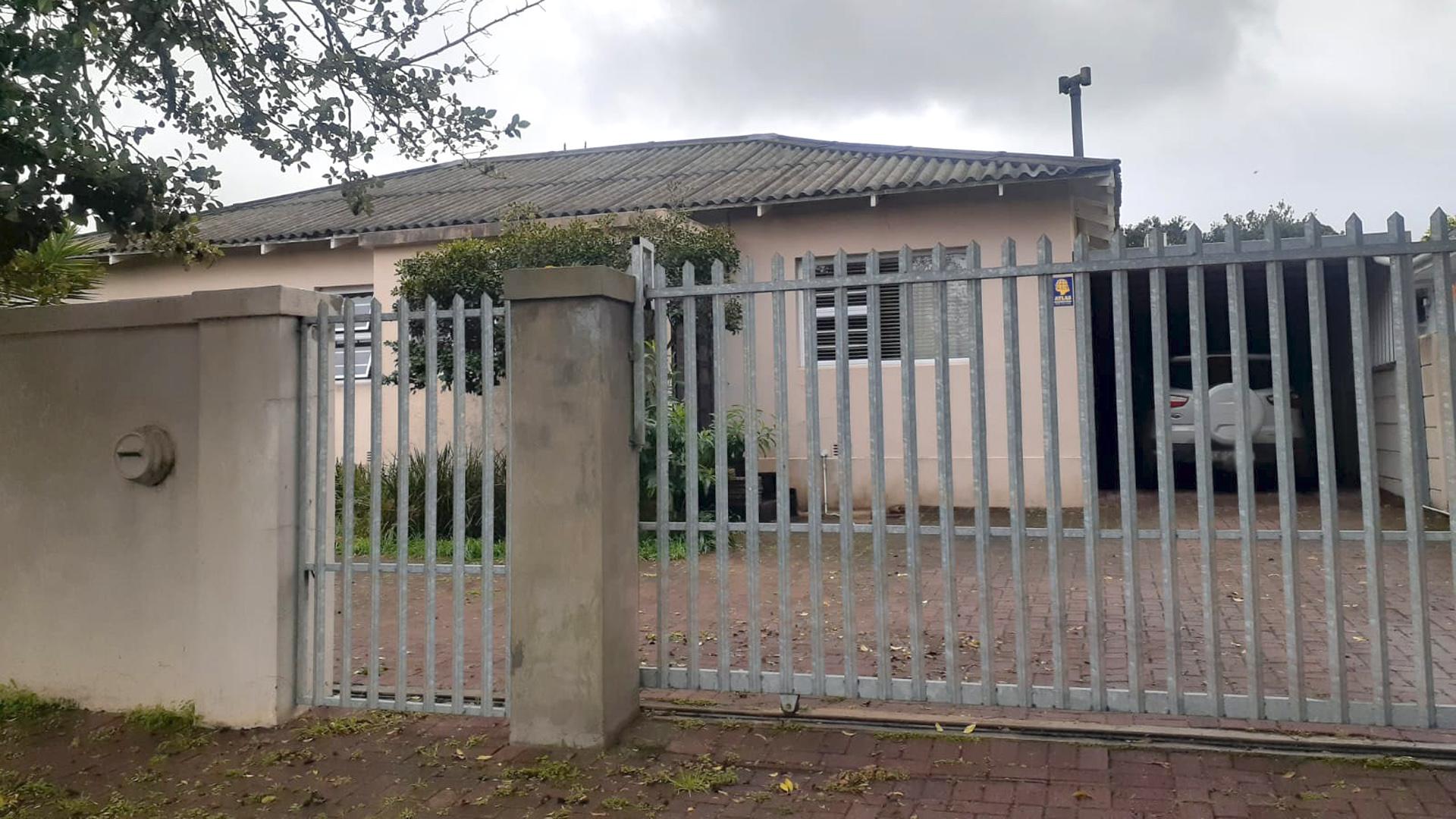 Front View of property in Newton Park