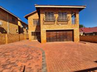 5 Bedroom 2 Bathroom House for Sale for sale in Safarituine