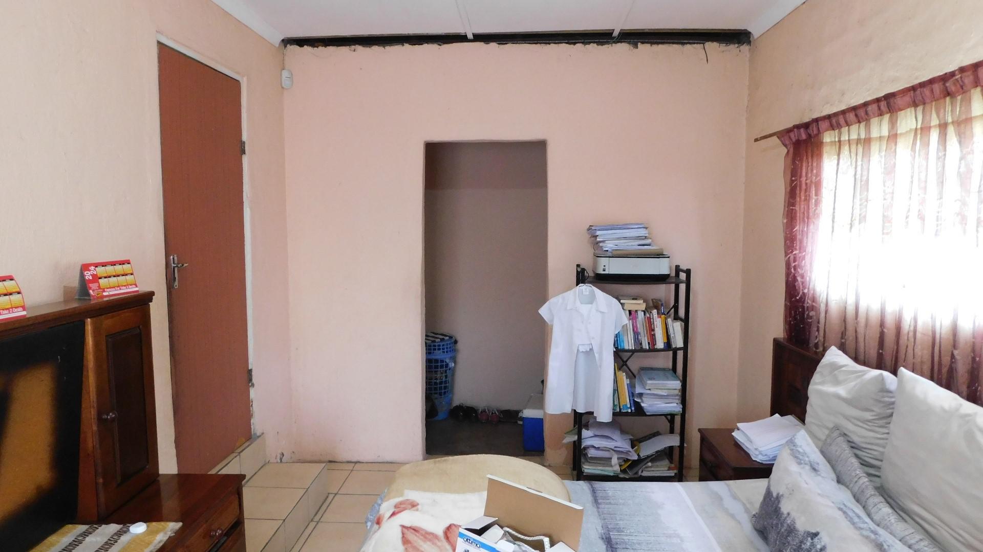 Bed Room 3 - 18 square meters of property in Pietermaritzburg (KZN)