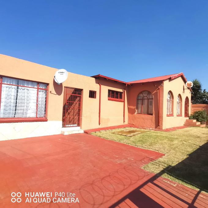 3 Bedroom House to Rent in South Hills - Property to rent - MR634502