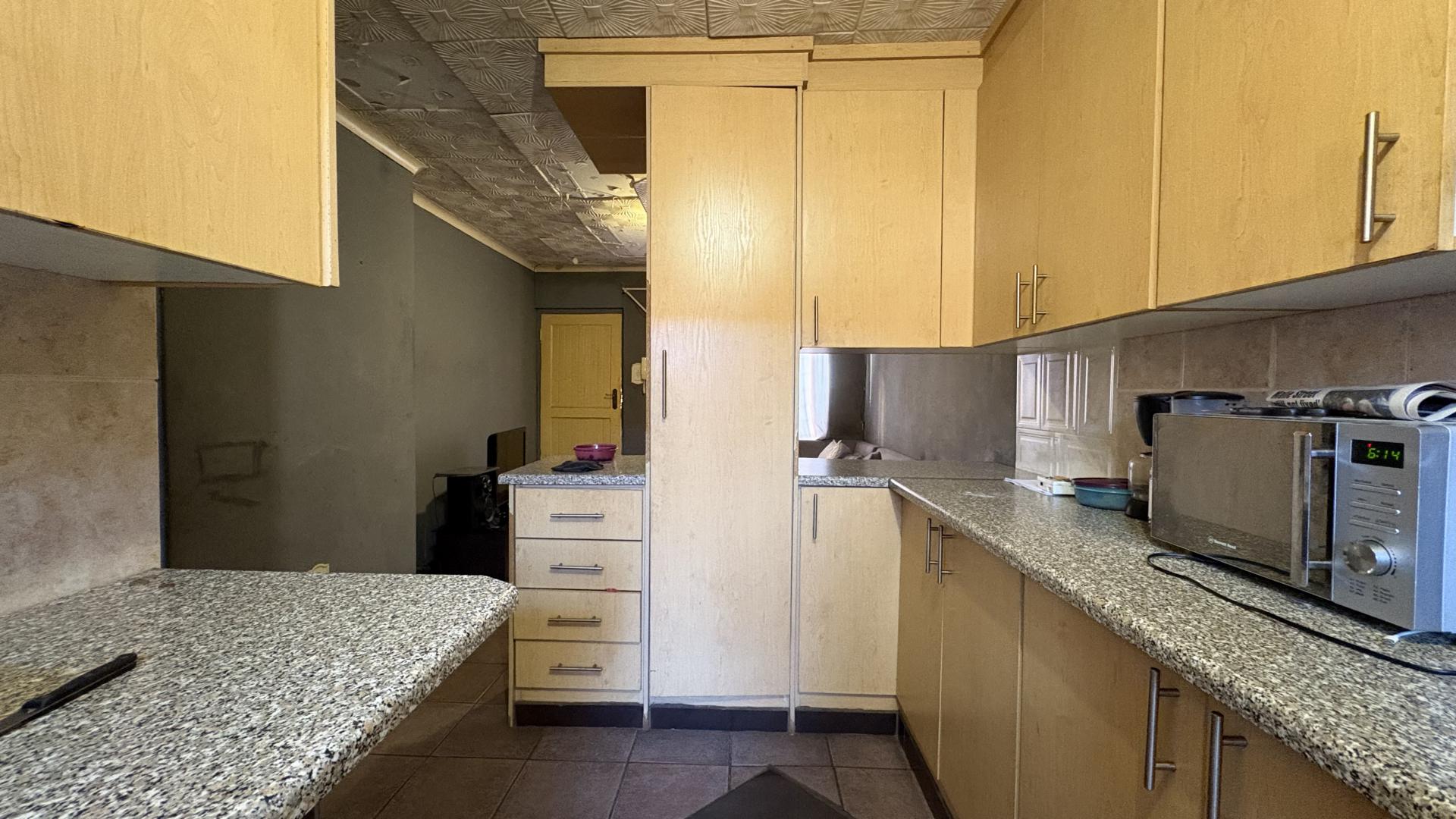 Kitchen - 10 square meters of property in Philip Nel Park