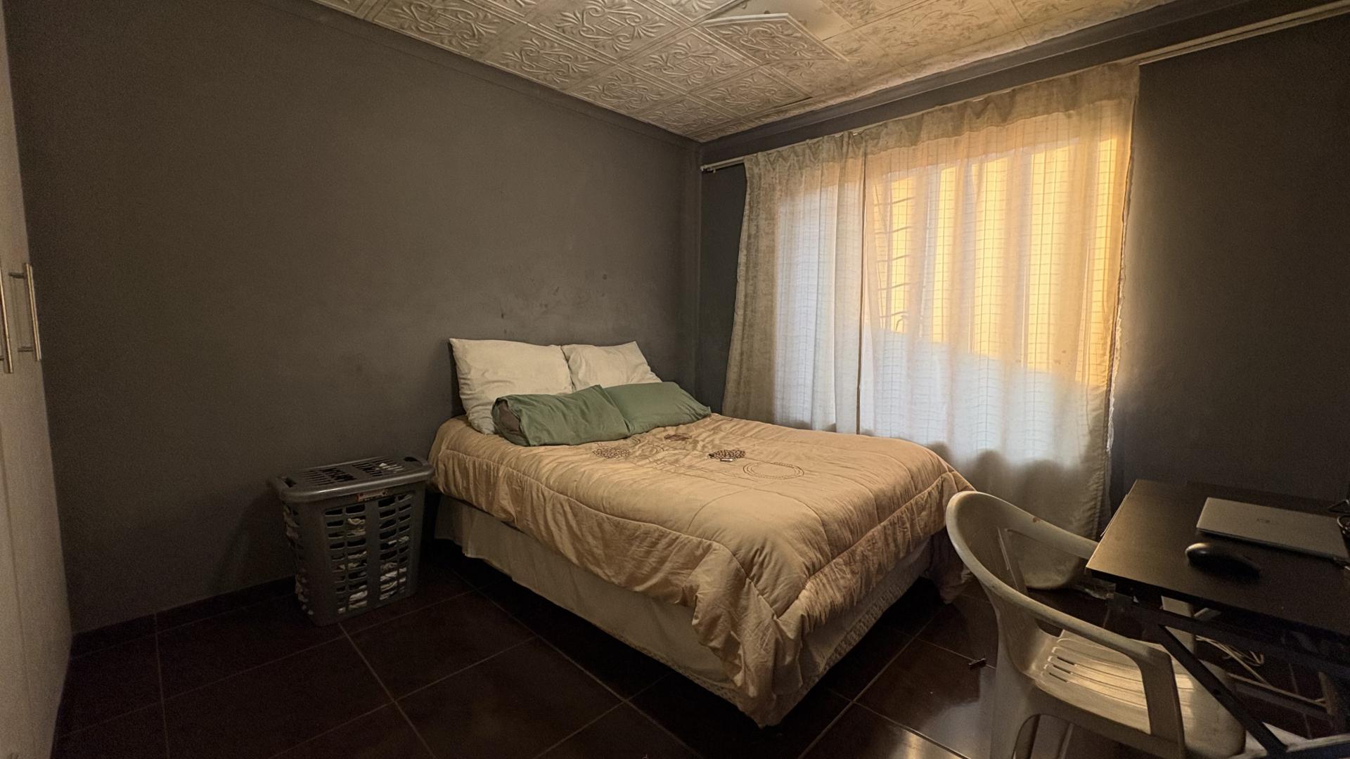 Bed Room 2 - 8 square meters of property in Philip Nel Park