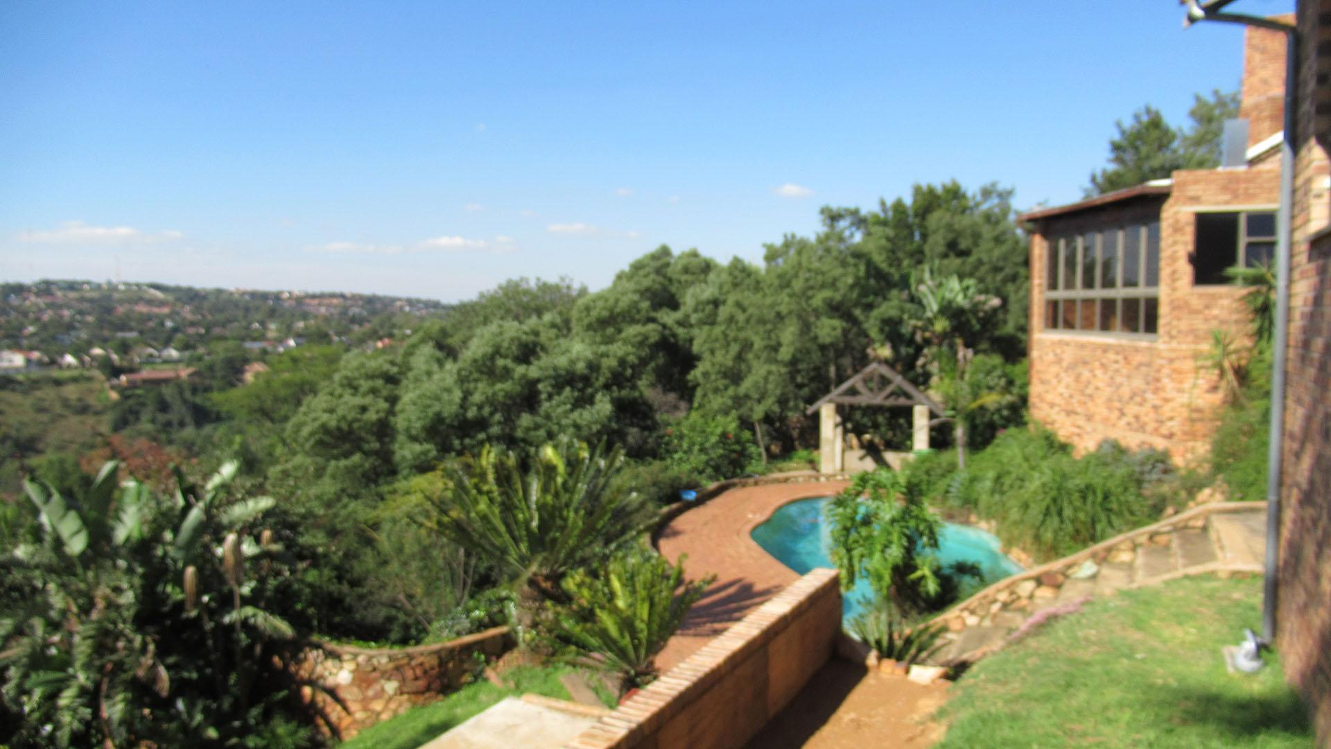 Backyard of property in Roodekrans