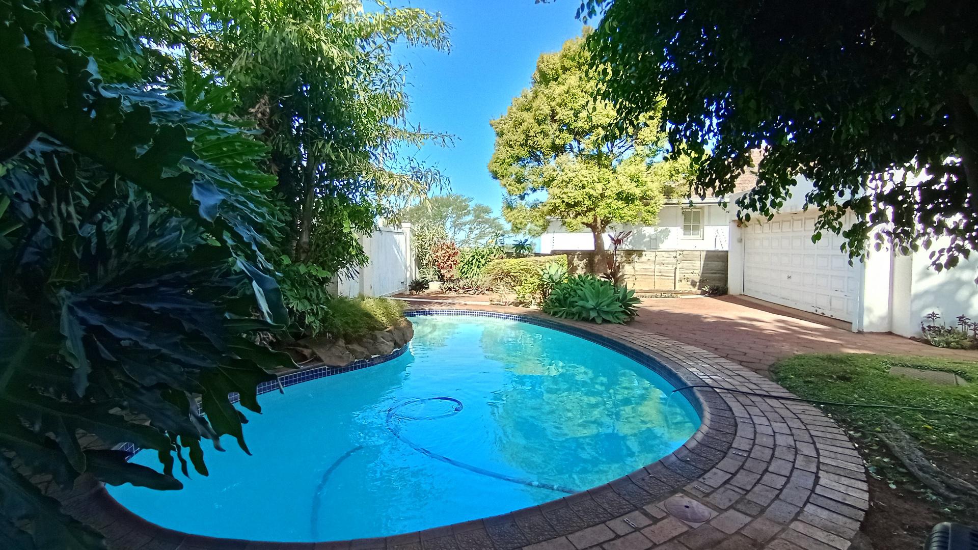Swimming Pool of property in Durban North 