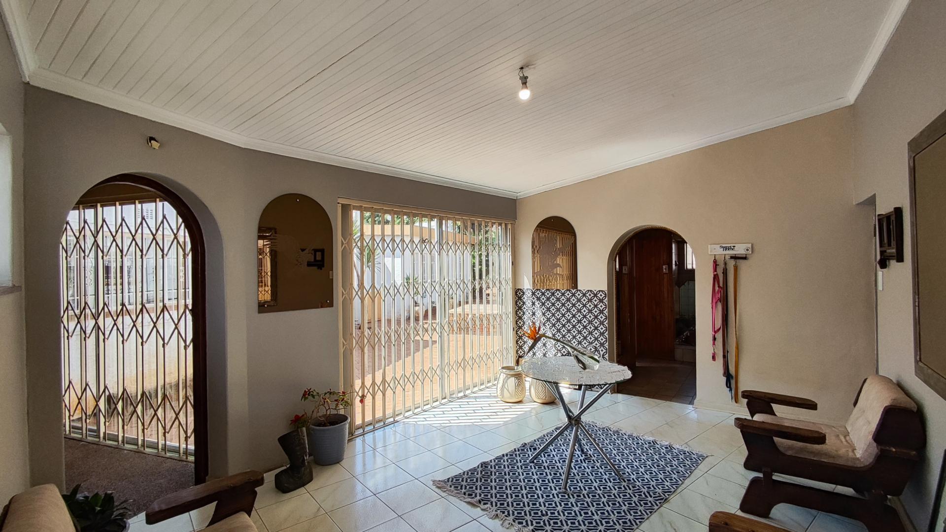 Spaces of property in Kenleaf