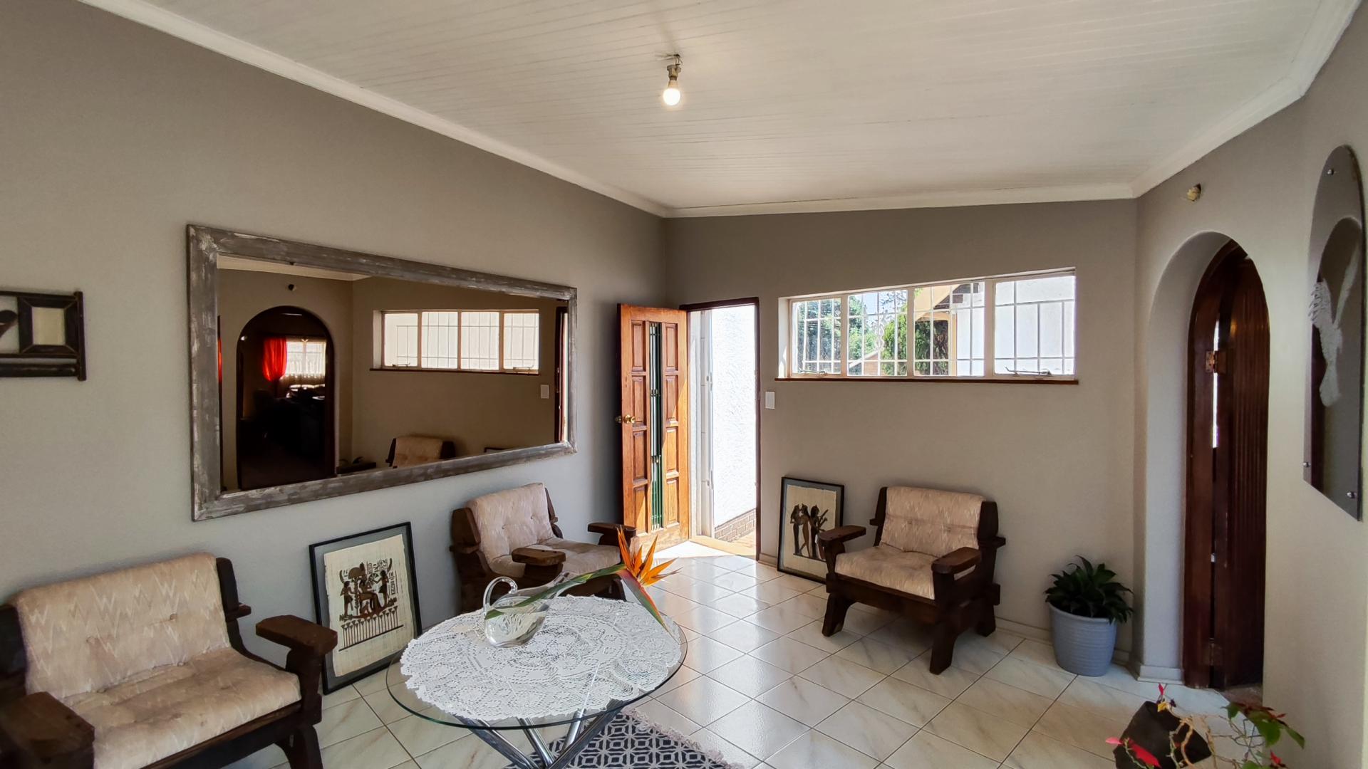 Spaces of property in Kenleaf