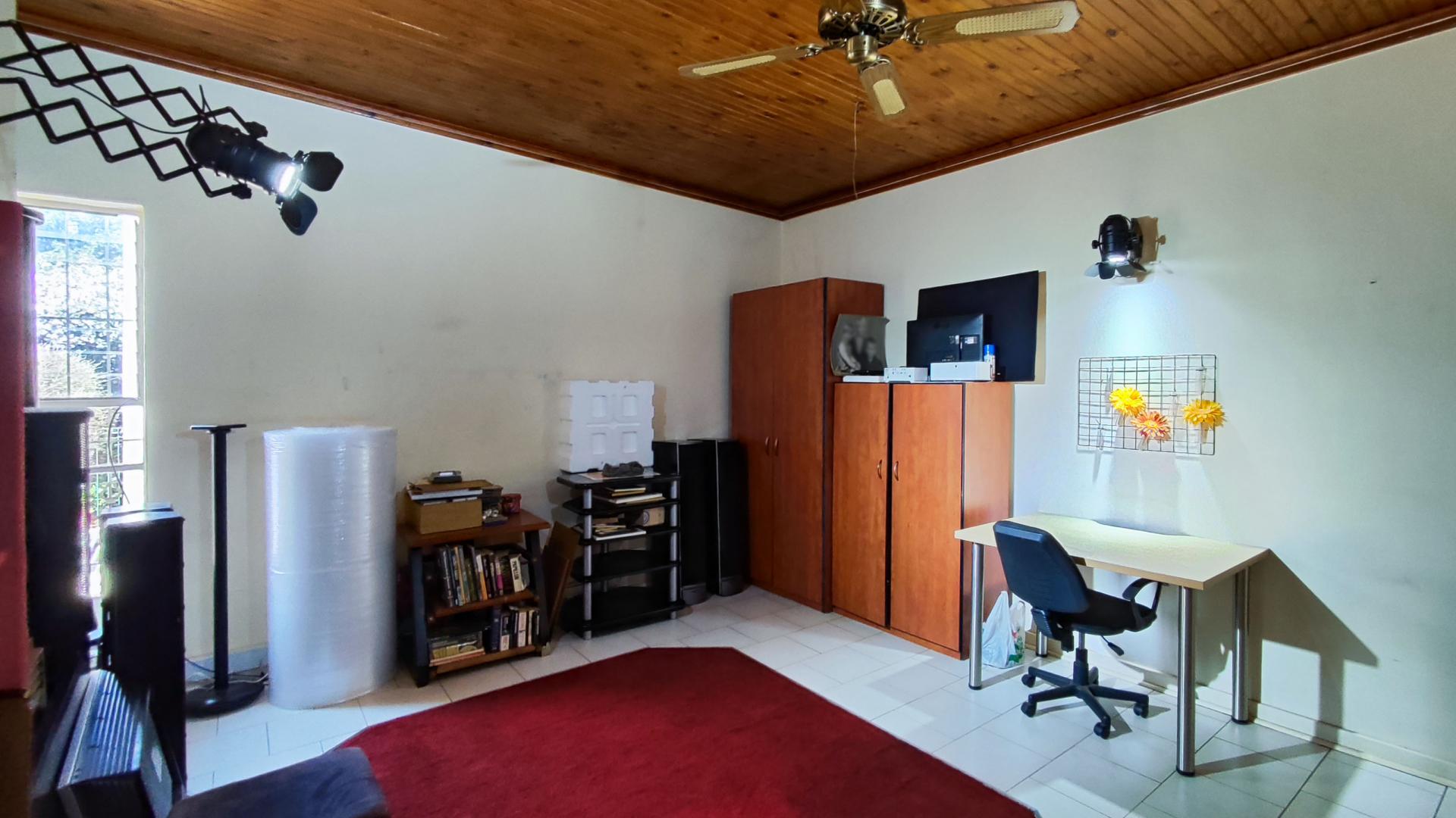 Study of property in Kenleaf