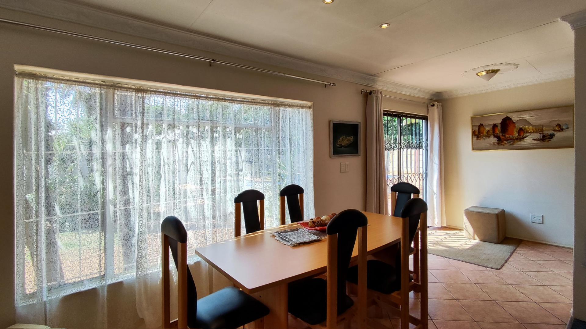 Dining Room of property in Kenleaf