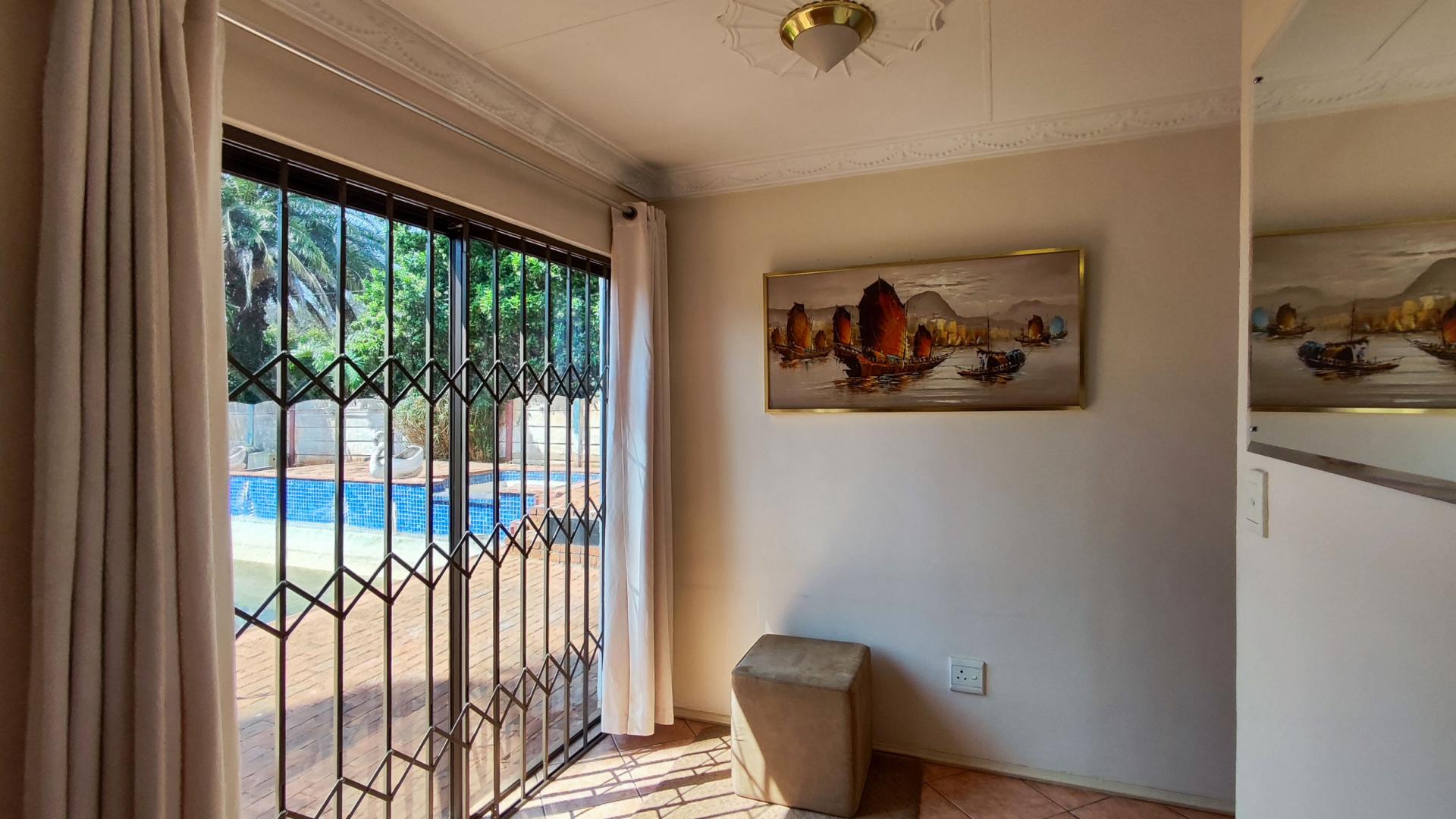 Spaces of property in Kenleaf