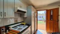 Kitchen of property in Kenleaf