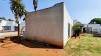 Backyard of property in Kenleaf