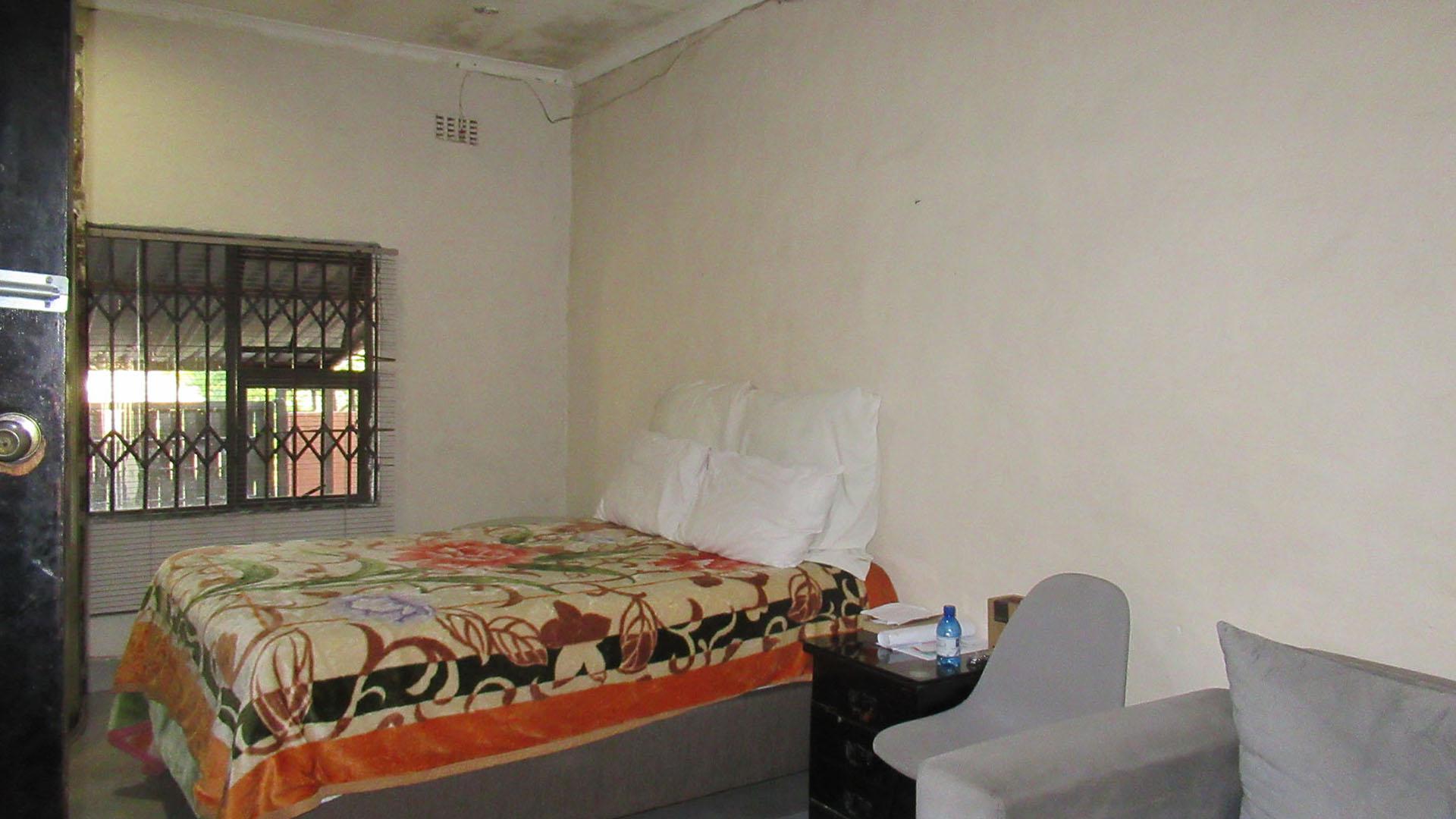 Bed Room 3 - 15 square meters of property in Lindhaven