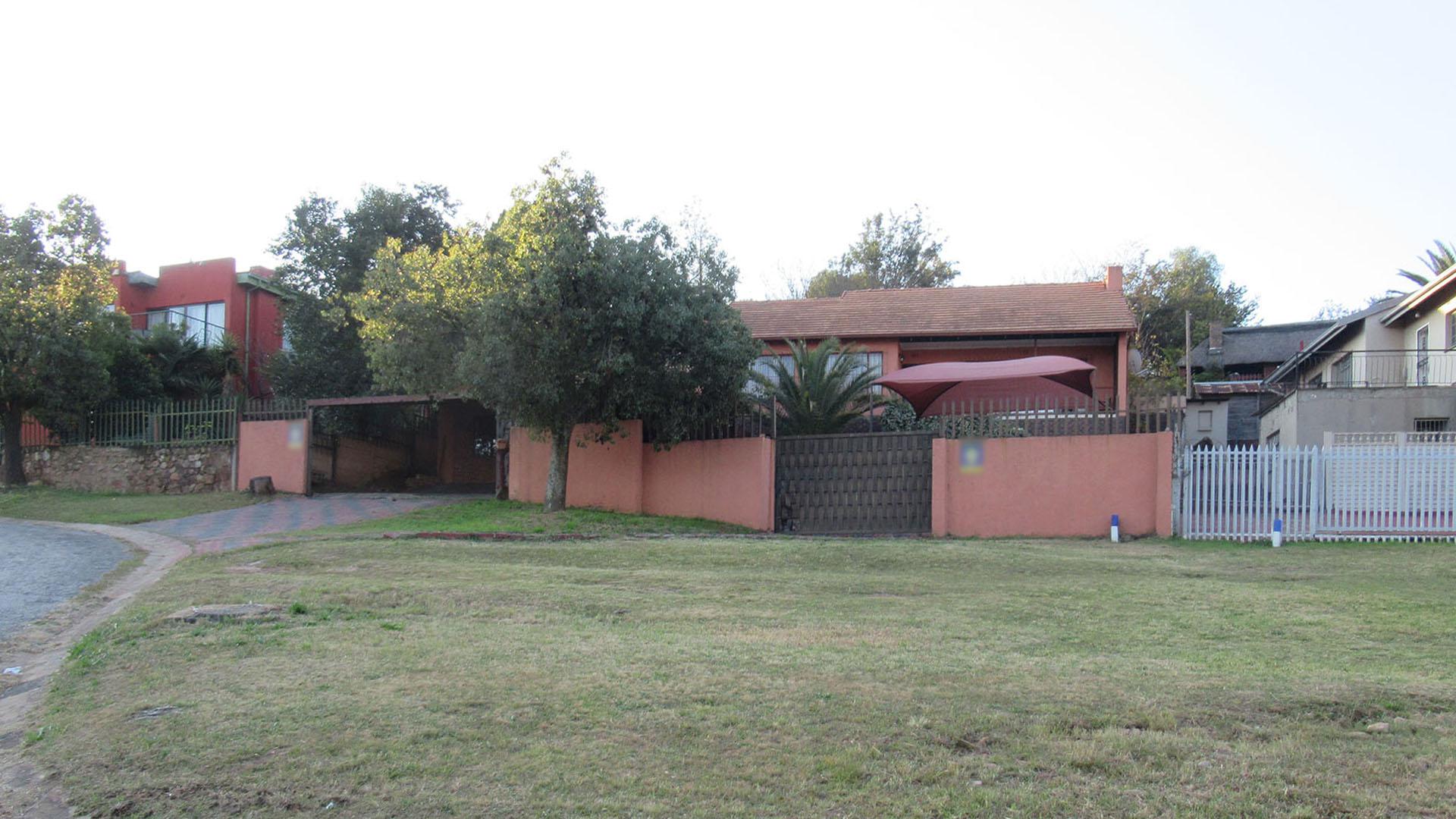Front View of property in Lindhaven