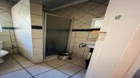 Bathroom 2 - 2 square meters of property in Lindhaven
