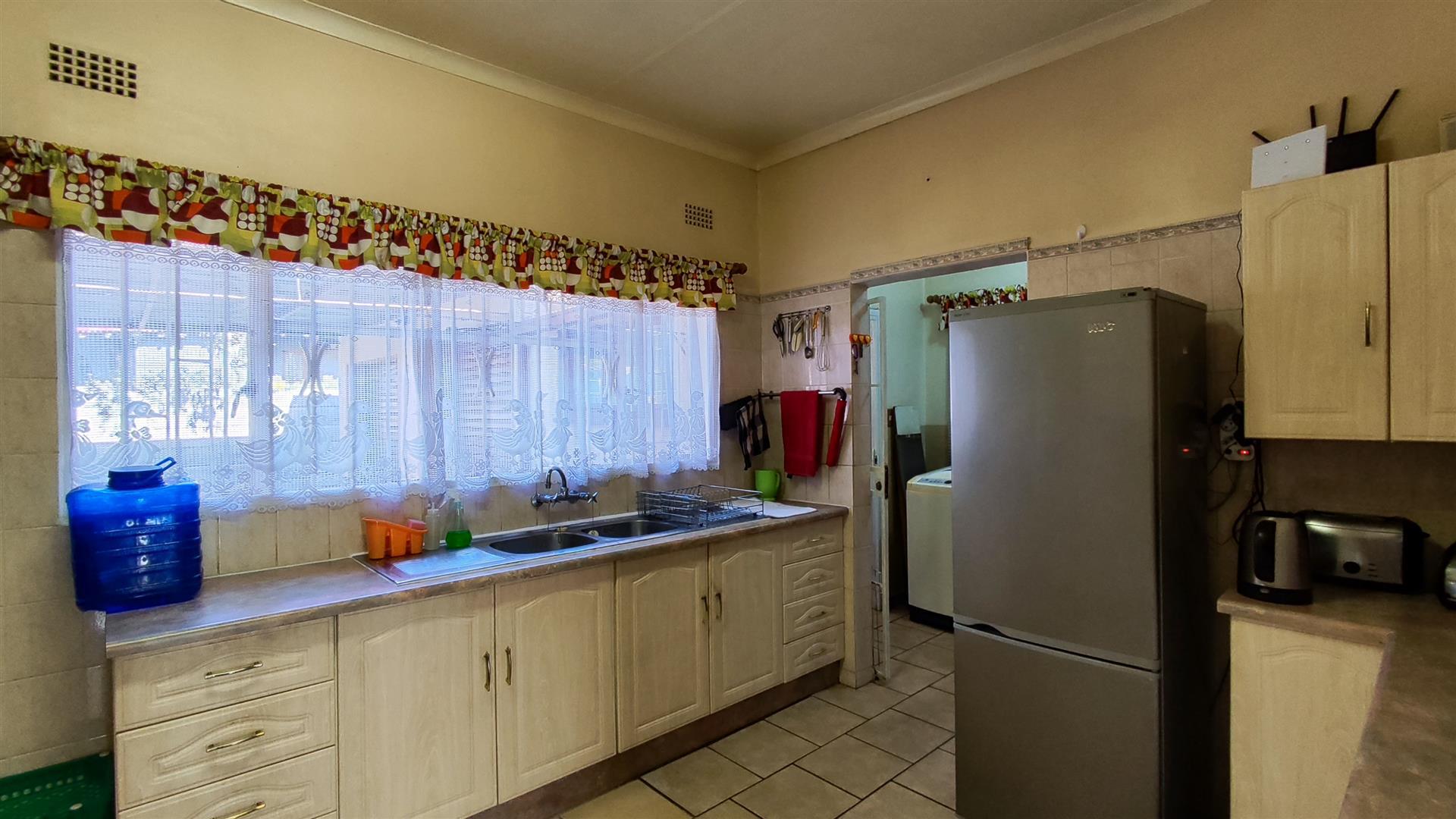 Kitchen - 14 square meters of property in Norkem park