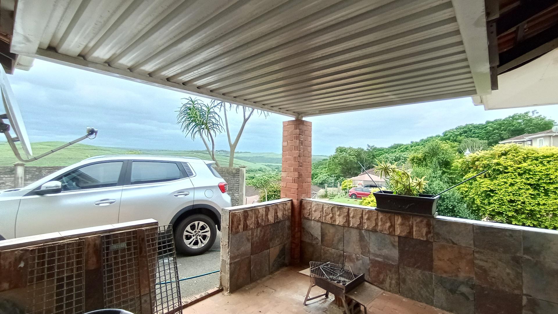 Patio - 18 square meters of property in Kingsburgh