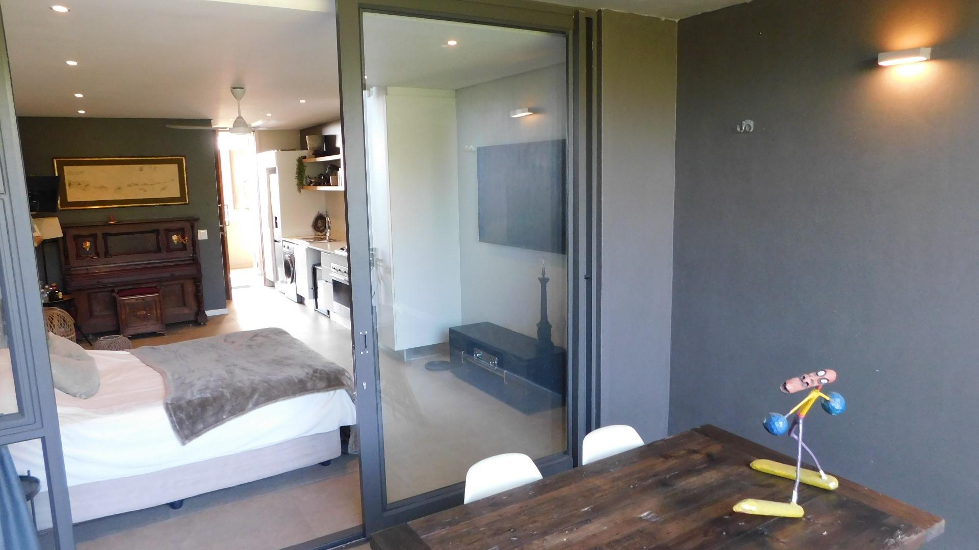 Balcony - 14 square meters of property in Sheffield Beach