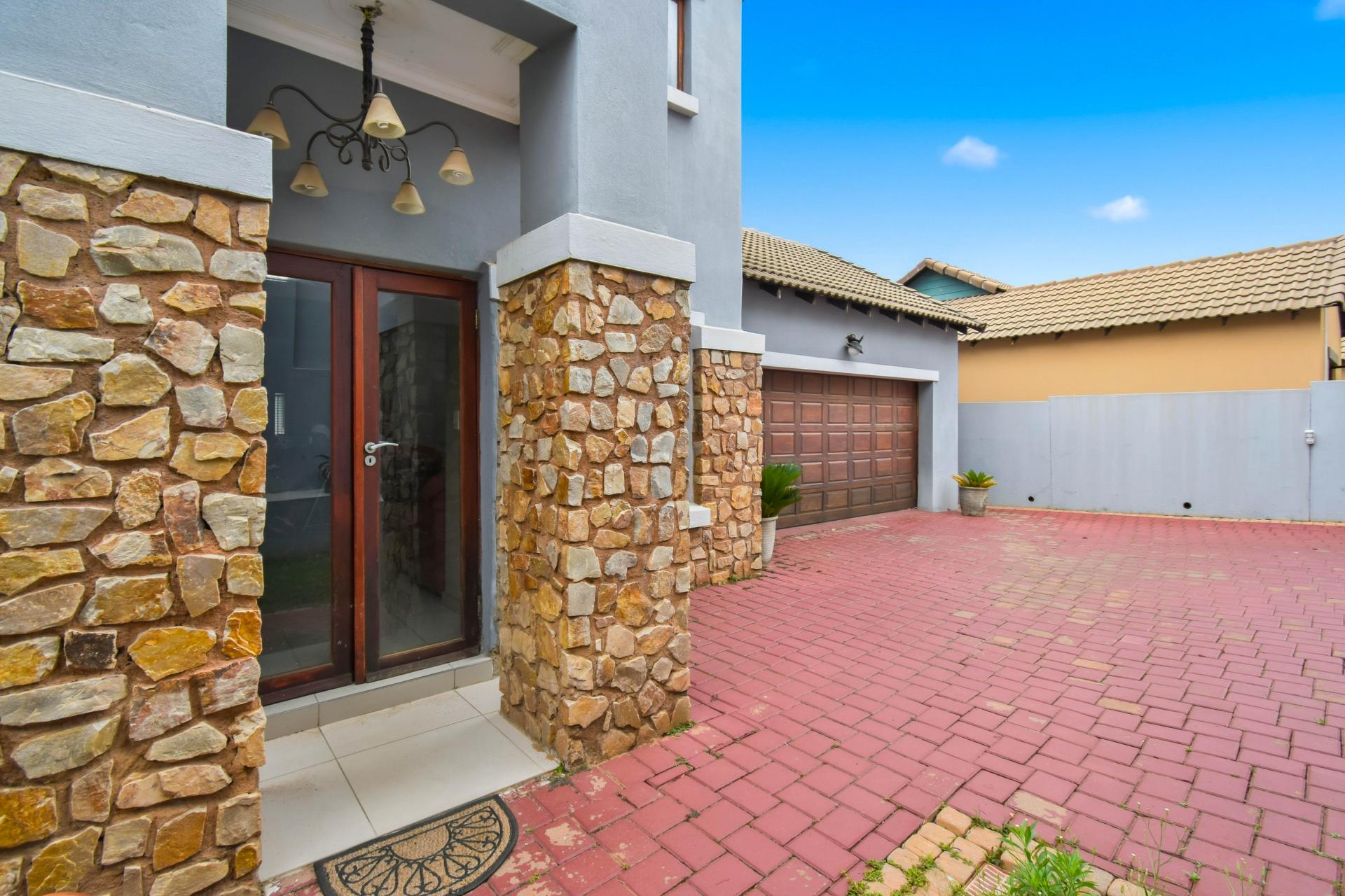  of property in Olympus