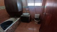 Bathroom 1 of property in Mitchells Plain