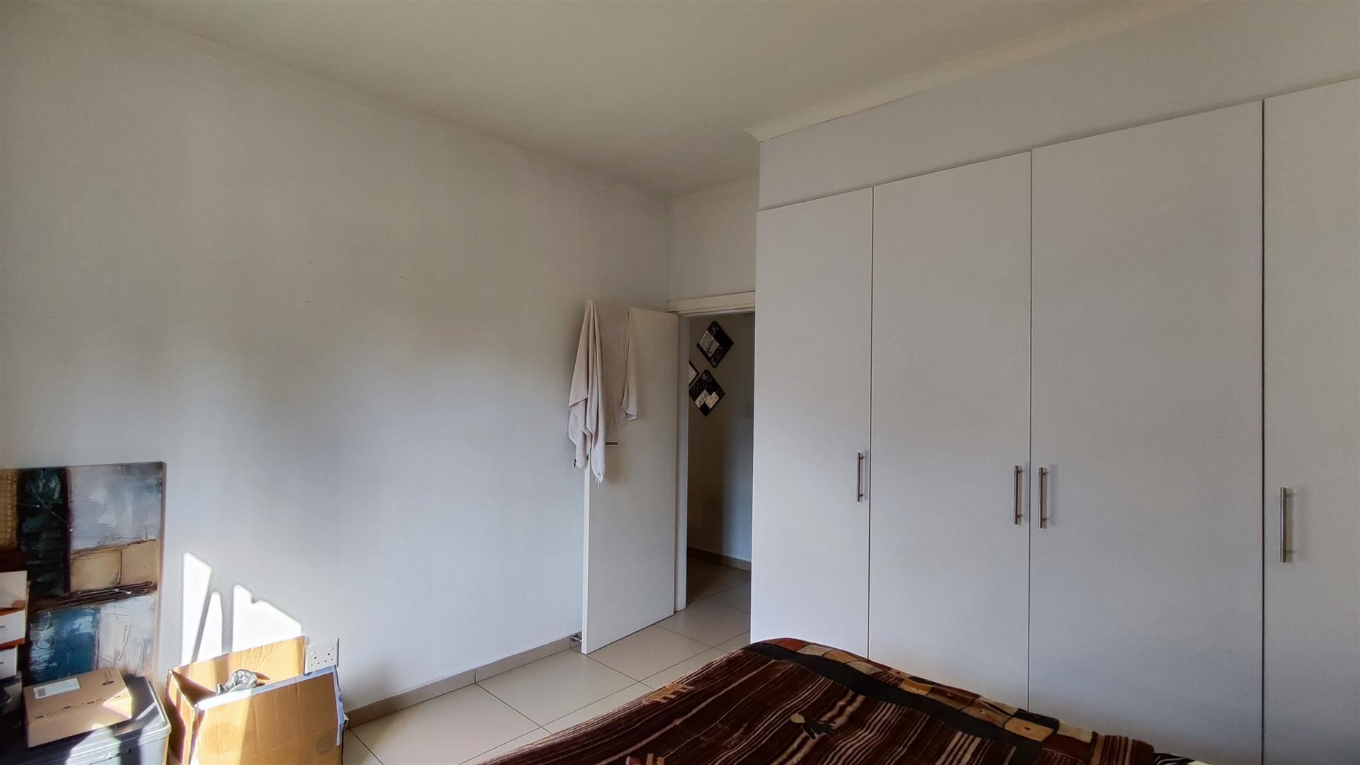 Bed Room 1 - 15 square meters of property in Lilianton