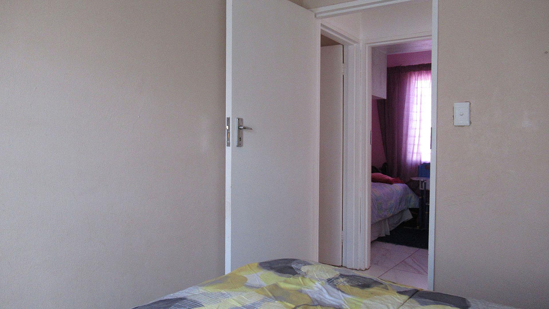 Bed Room 2 - 9 square meters of property in Protea Glen