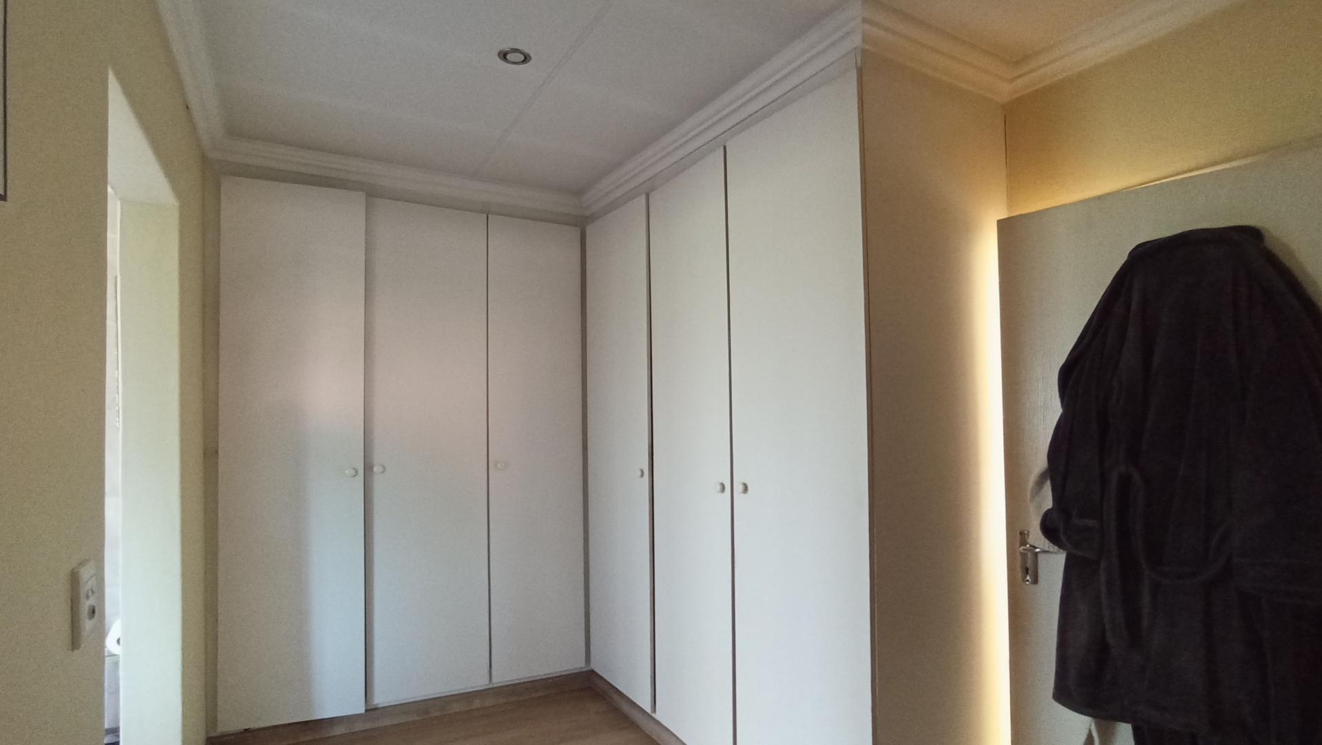 Main Bedroom - 30 square meters of property in Witkoppen