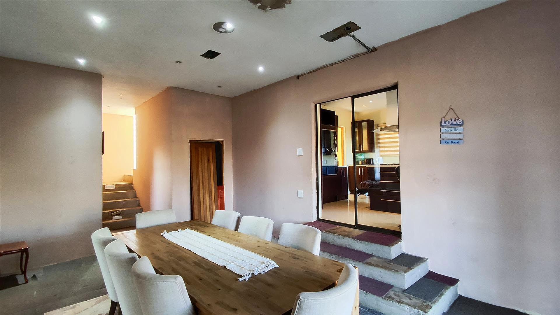 Dining Room - 27 square meters of property in Ohenimuri