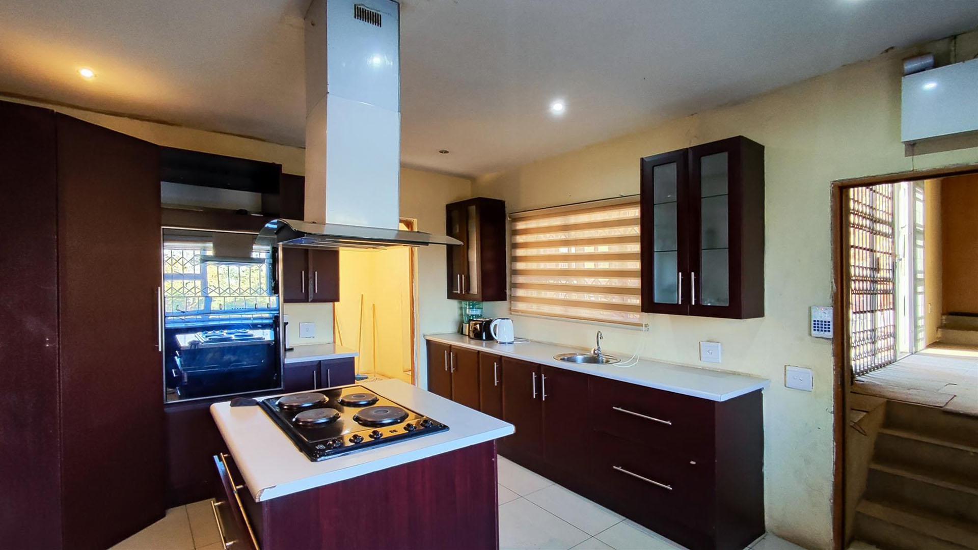 Kitchen - 20 square meters of property in Ohenimuri