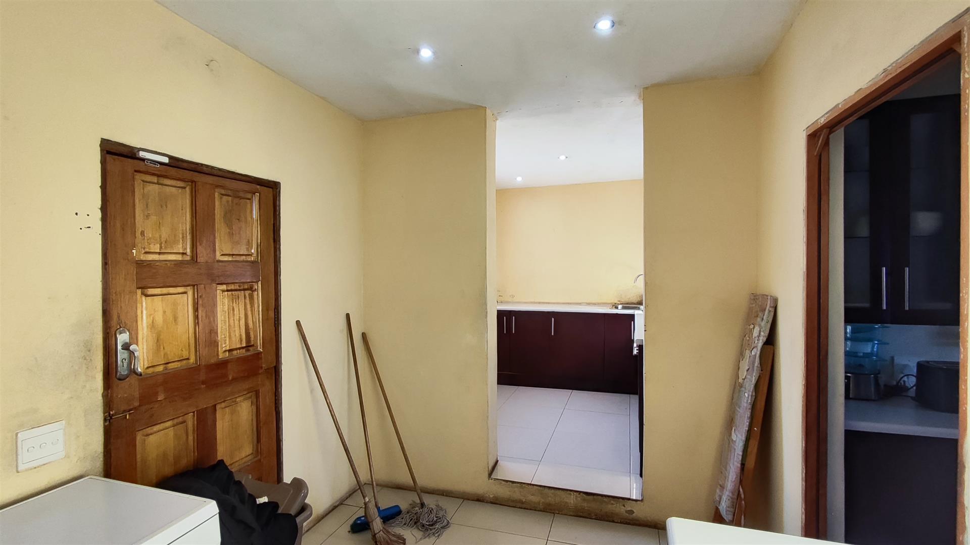 Extra Rooms - 11 square meters of property in Ohenimuri