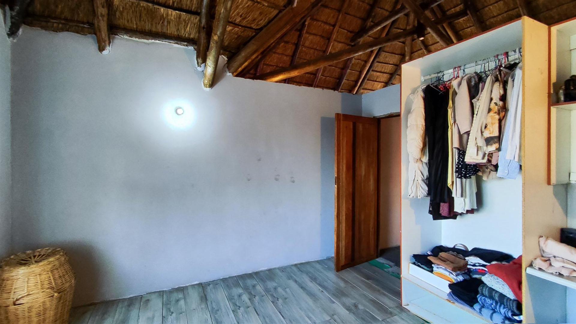 Bed Room 4 - 18 square meters of property in Ohenimuri