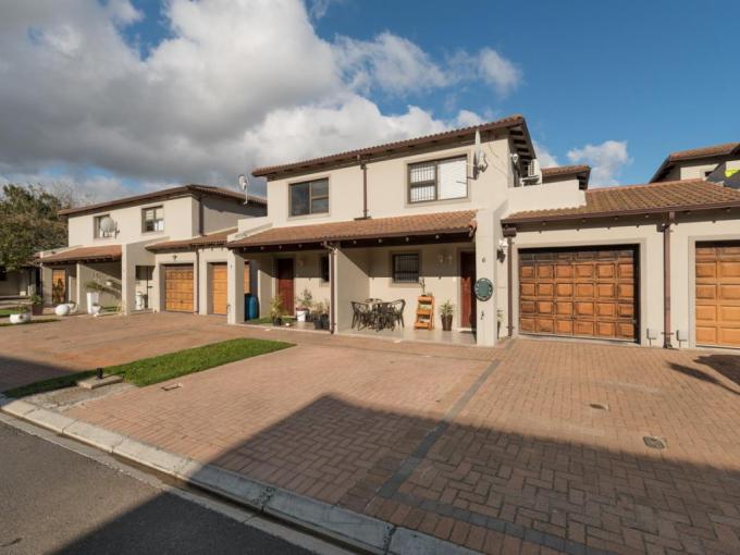 2 Bedroom Simplex to Rent in Vredenberg - Property to rent - MR636470