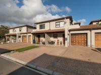 2 Bedroom 1 Bathroom Simplex to Rent for sale in Vredenberg