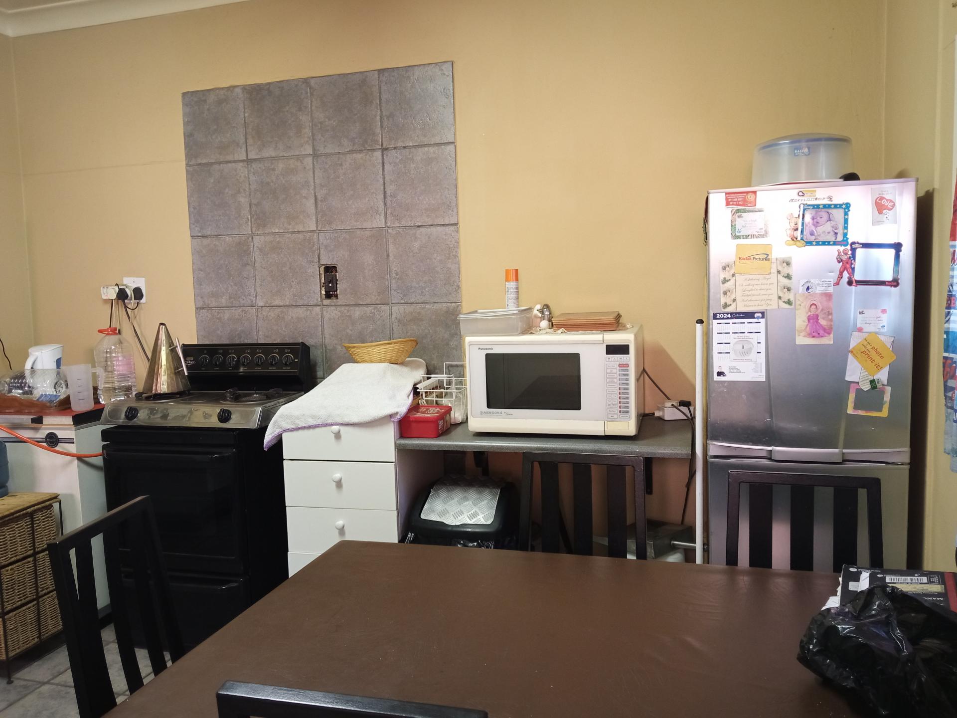  of property in Elandsfontein Rail