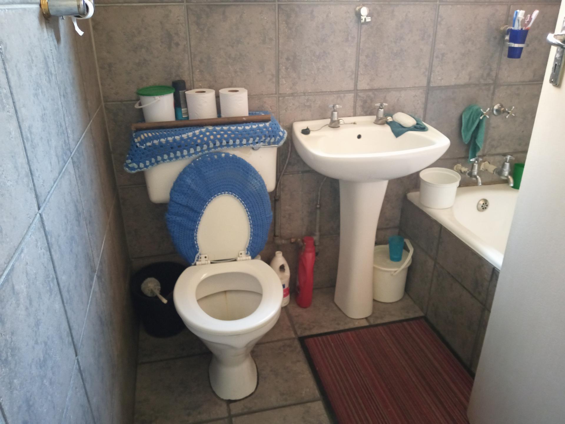  of property in Elandsfontein Rail