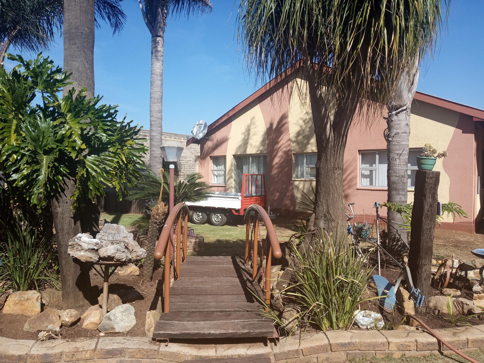  of property in Elandsfontein Rail