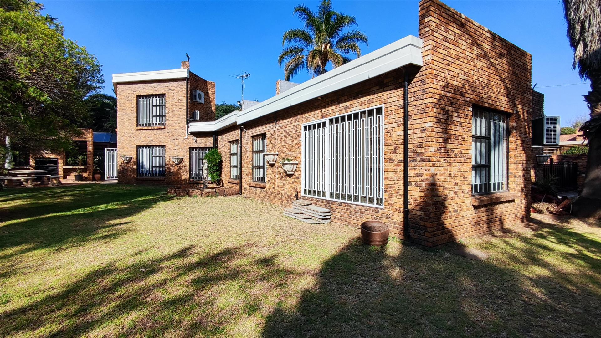 Backyard of property in Sunward park
