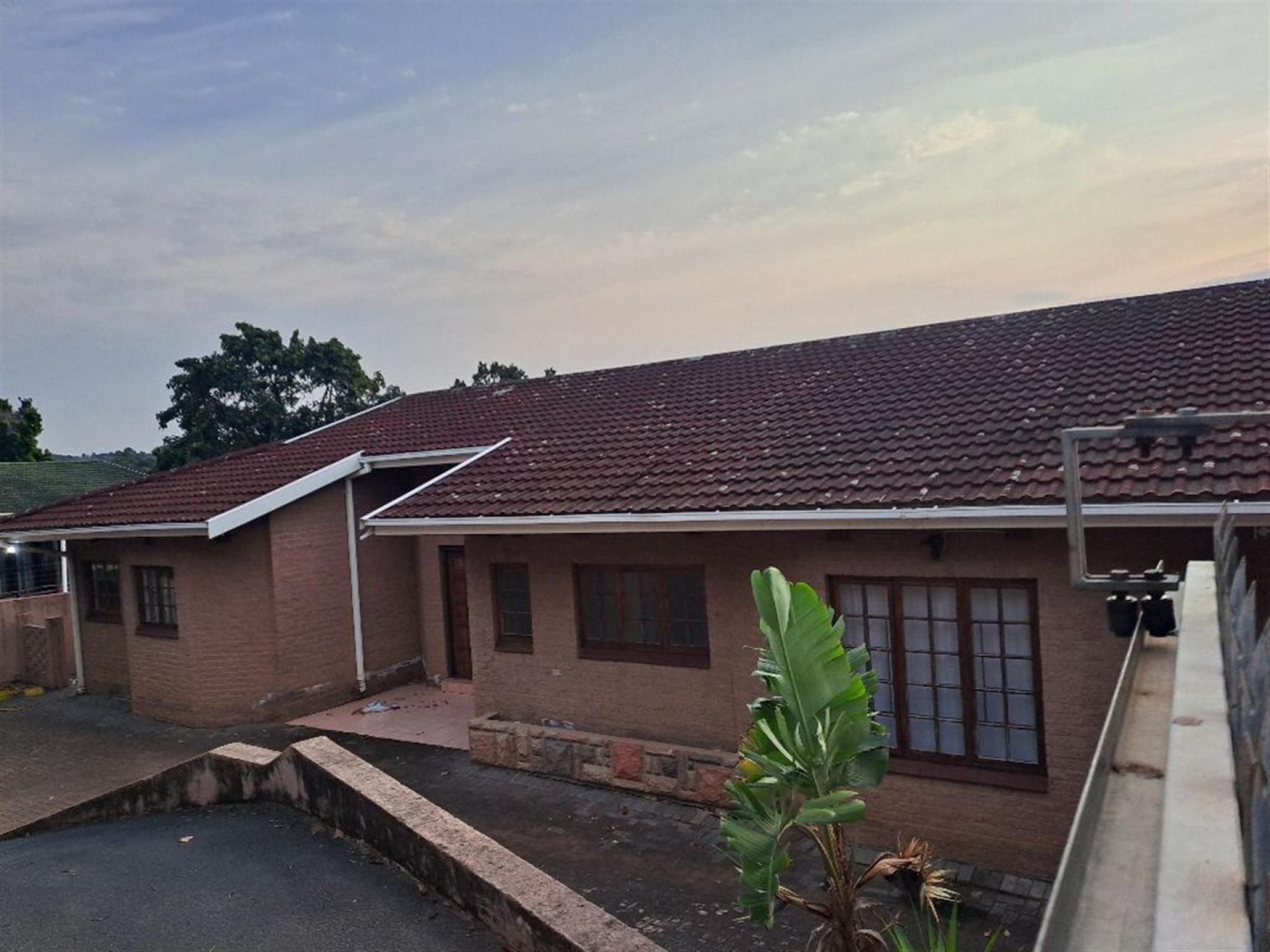 Front View of property in Shelly Beach