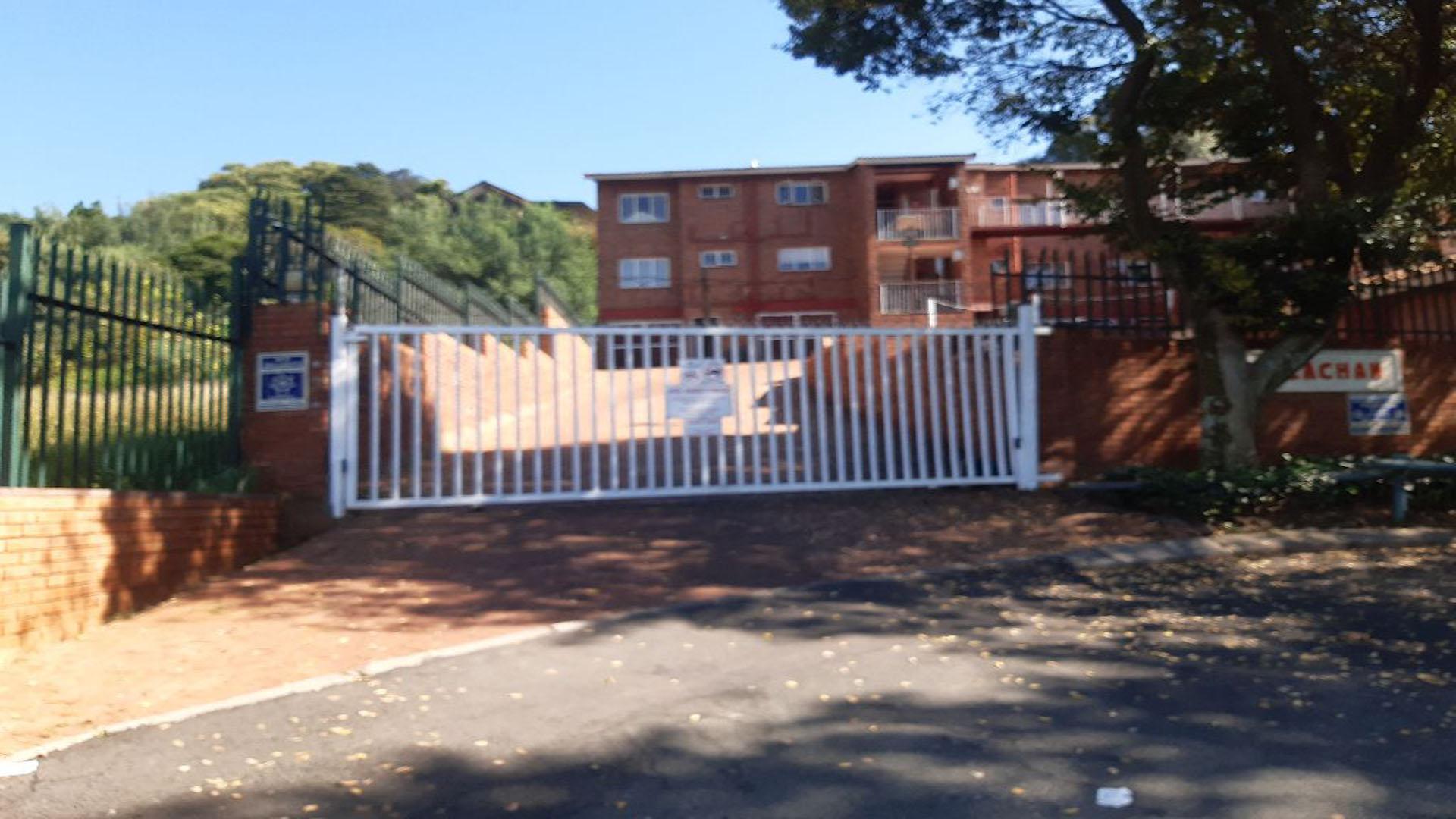 Front View of property in Northcliff
