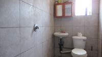 Bathroom 3+ - 11 square meters of property in South Hills