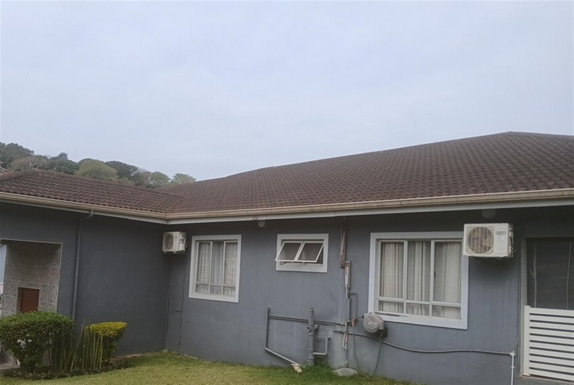 Front View of property in Westbrook