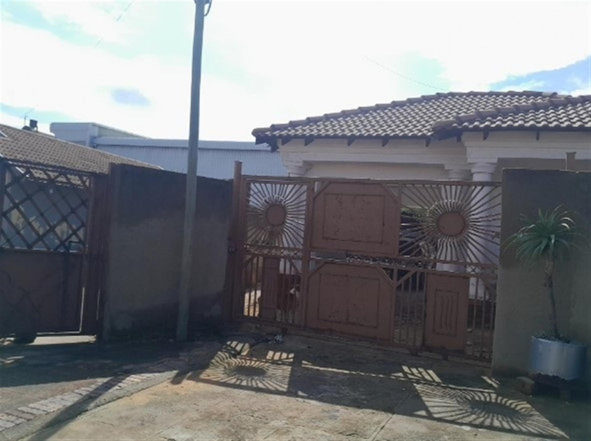 Front View of property in Klipfontein View