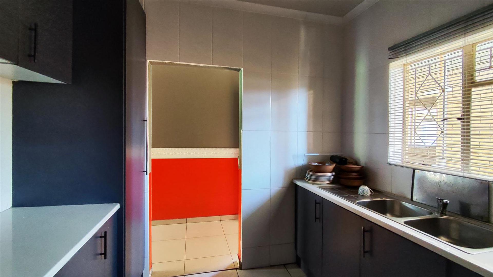 Kitchen - 10 square meters of property in Vereeniging